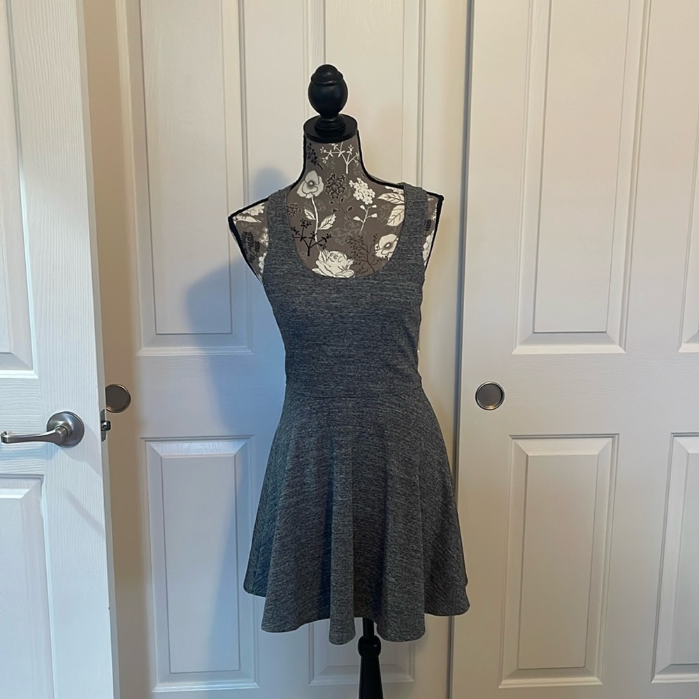 Fitting Grey Dress from Forever 21, size M